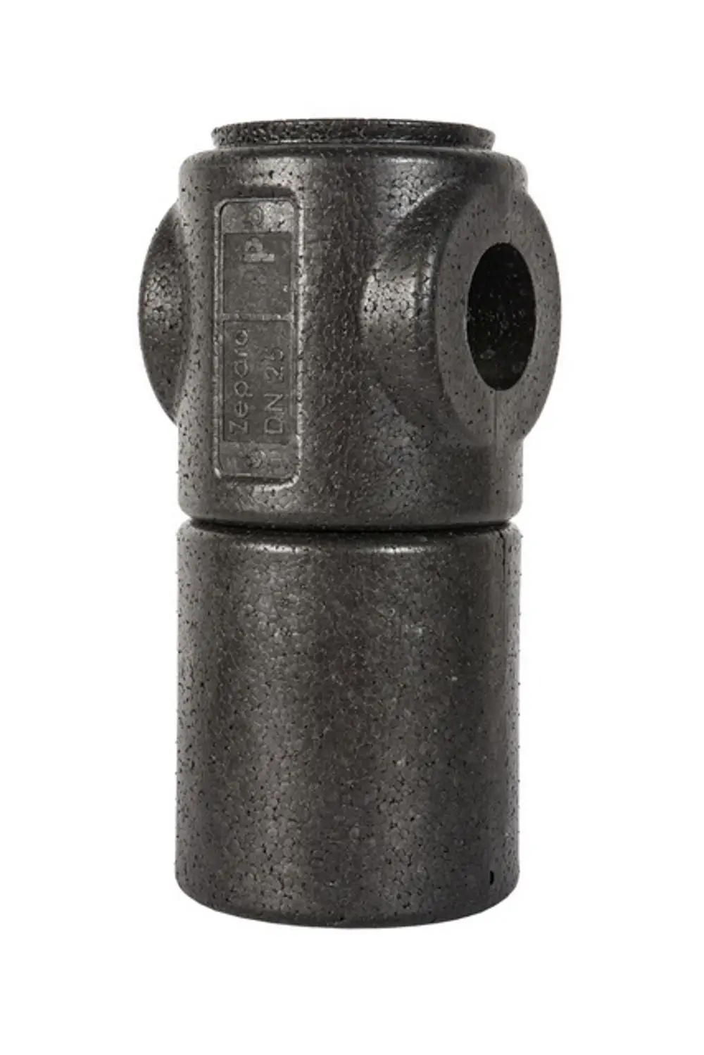 Schwarzes, cylindrical Formteil mit einer seitlichen Öffnung. Teil der Wärmedämmung von IMI Hydronic Engineering für spezifische Anwendung in Heizungsanlagen.